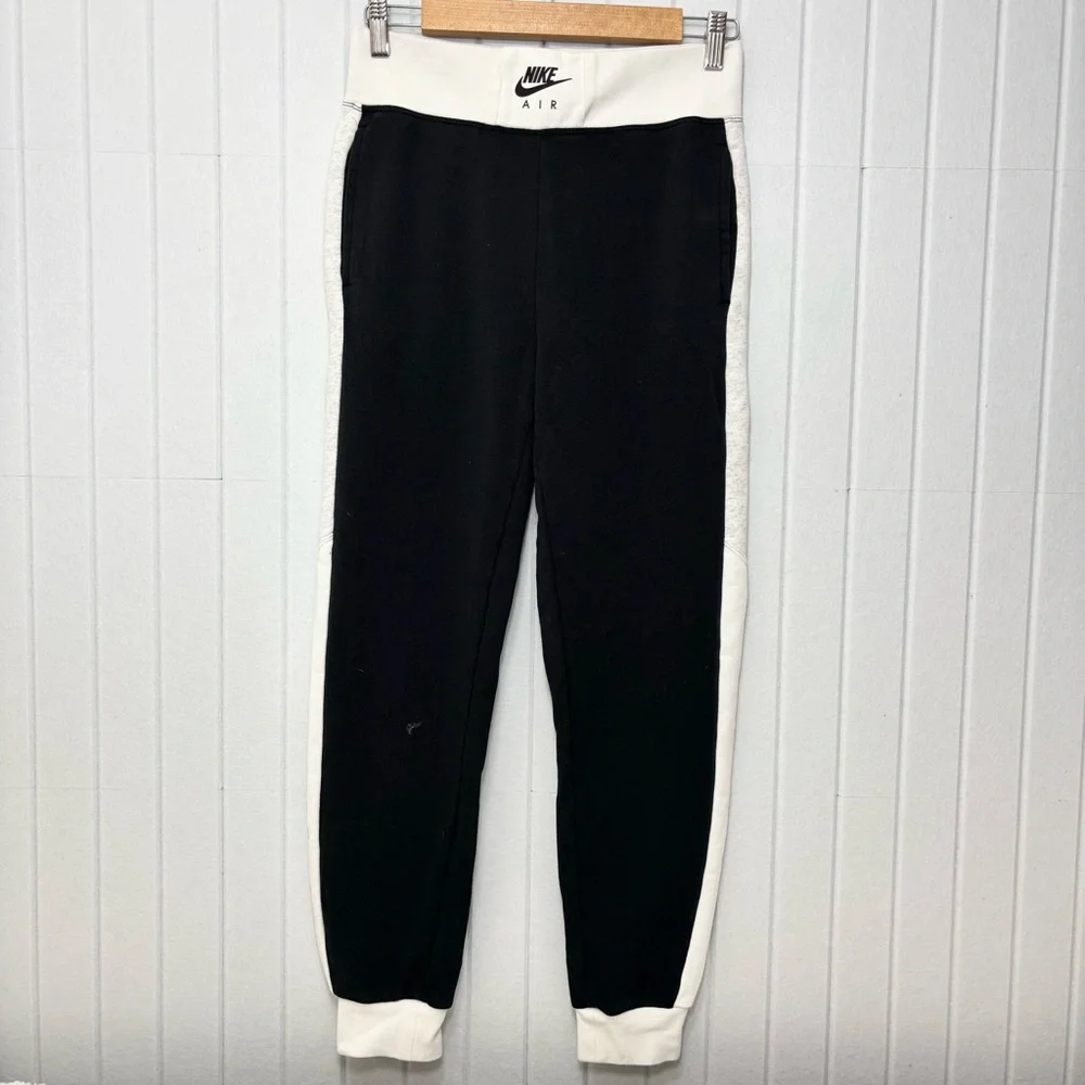 Nike Air Sportswear Black Pants Joggers Size S‎